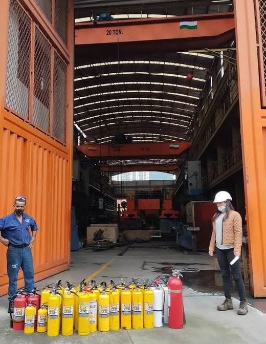 Dotación de seguridad en una gran bodega de Caldas
